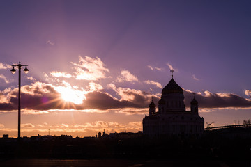Fototapeta premium Sunset over the Moscow Kremlin and river in Russia