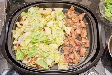 家庭のチーズタッカルビ