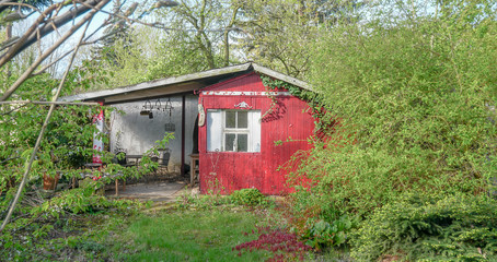 Gartenlaube in einem Kleingarten