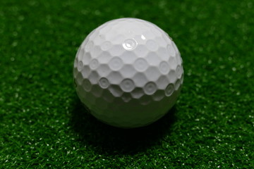 ゴルフボール