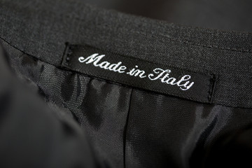 Etichetta tessuta "Made in Italy"