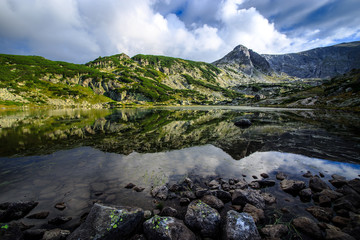 Fototapeta na wymiar Amazing lake mountain