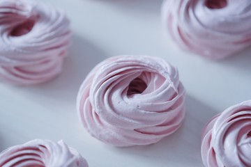 Obraz na płótnie Canvas Fresh delicious dessert berry marshmallows on the table 