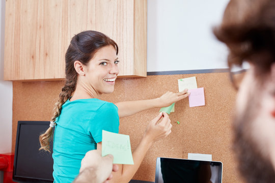 Pinnwand Bilder Durchsuchen 4,935 Archivfotos, und