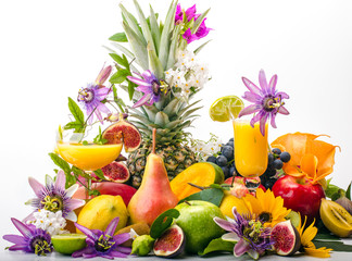 Glücklich sein Dank guter, gesunder, veganer Ernährung mit viel frischem Obst :)