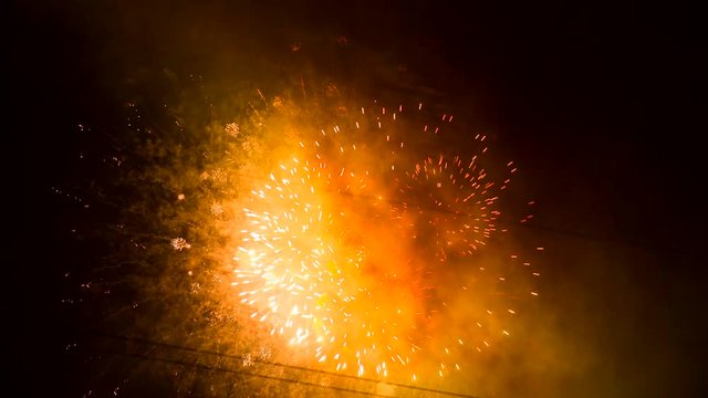Balls of fireworks are replaced by flying sparkling jets