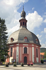 Achteckige, evangelische Kirche in Wiesbaden-Naurod