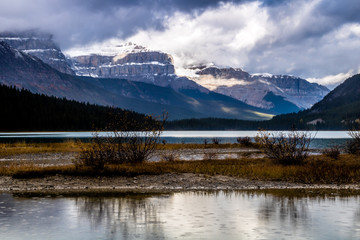 Fototapeta na wymiar Waterfowl Lakes, Banff National Park, Alberta, Canada
