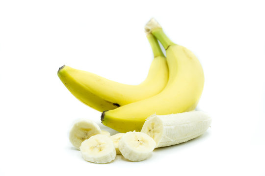 Bananenstaude Bananen isoliert freigestellt auf weißen Hintergrund, Freisteller