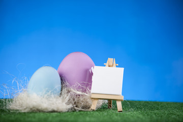 Malowane jajka na wielkanoc - obrazy, fototapety, plakaty