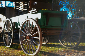Fototapeta na wymiar Old western wagon