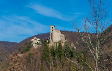 Fototapeta na wymiar Montenero Sabino (Rieti, Italy) - A very small and charming medieval village in stone with castle, on the Rieti hills, Sabina area, Lazio region, central Italy 