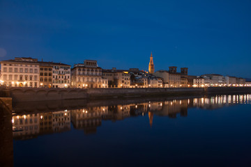 Evening at the Arno river.
The Arno is a river in the Tuscany region of Italy. It is the most important river of central Italy after the Tiber.