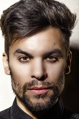 Obraz premium a man's portrait with a bristle on his face