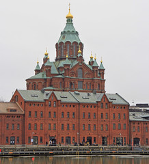 Fototapeta na wymiar Uspenski Cathedral in finnish capital Helsinki