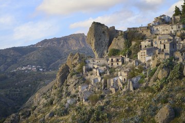 Fototapeta na wymiar The beautiful abandoned village Pentedattilo, Aspromonte, Calabria, Italy
