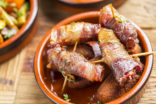 delicious rustic spanish mediterranean dates in ham tapas starter