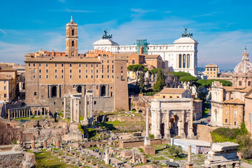 Obraz premium The ancient ruins of the Roman Forum in Rome, Italy