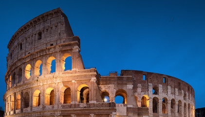 Naklejka premium Colosseum Night View in Rome, Italy