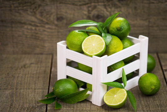 Fresh limes in the crate