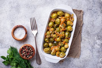 Baked brussels sprouts with carrot