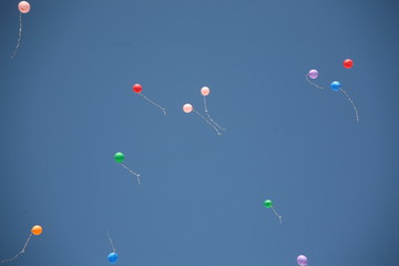BALLOONS IN THE SKY
