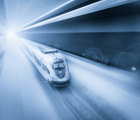 Obraz na płótnie Canvas Speed of train traveling