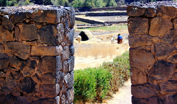 Peruanische Bauern in den Anden