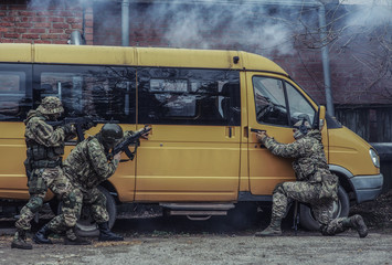 The storming of the bus with the terrorists