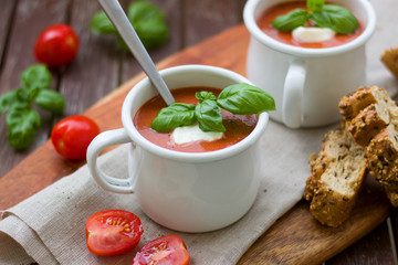 Tomaten-Wodka-Suppe