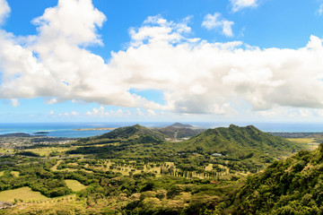 View from the Nuuanu Pali Lookut on Oahu, Hawaii
