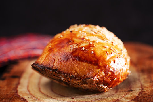 Samosa, samsa  traditional asian pies baked in tandoor