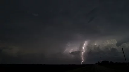 Fotobehang Lightning storm near Exeter, Nebraska, 16 June 2017 © Lesleyanne