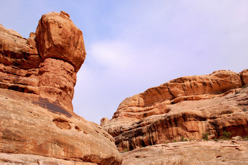 Obraz premium Sandstone formations in canyon country in the desert of Southern Utah.