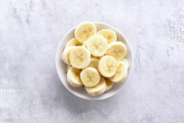 Banana slices in bowl