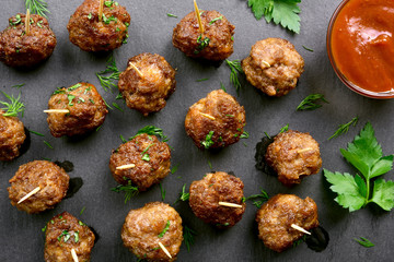 Meatballs with tomato sauce