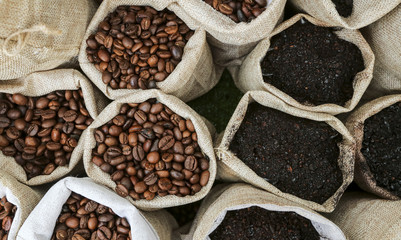Roasted coffee beans and grinded coffee