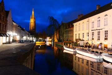 Fototapeta premium Panorama of Bruges from the Statue of Saint Joannes Nepomucenus's Bridge
