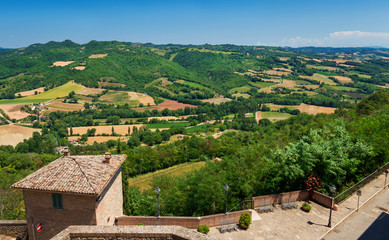 Fototapeta na wymiar View of the beautiful Italian countryside from the medieval town of Montone in Umbria