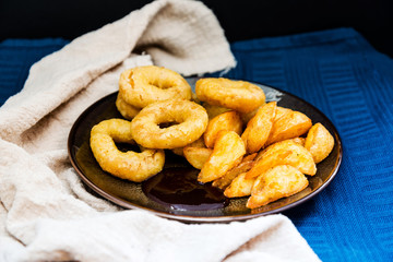 Fast food Homemade Crunchy Fried onion rings