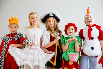 Kids costume party - 193411089