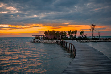 Weg in den Sonnenuntergang