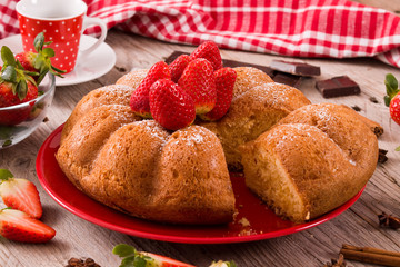Strawberry cake.