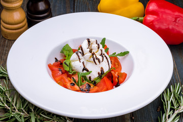 Salad with buratta cheese