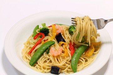 海老と野菜のペペロンチーノ