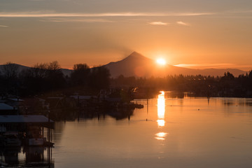 Sunrise reflections over Mt Hood and the Columbia River, Portland Oregon 