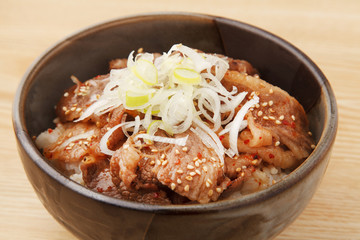 カルビ丼