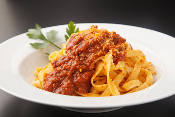 フィットチィーネミートソーソース