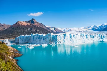 Poster Im Rahmen Panorama des Gletschers Perito Moreno in Patagonien © neurobite