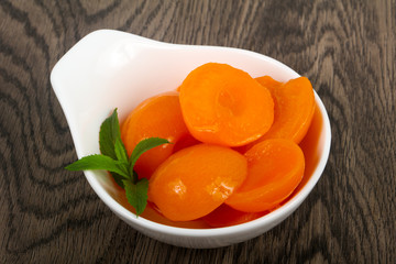 Canned apricots